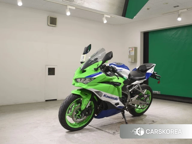 Kawasaki ZX-4RR id 3949354 из Японии 24