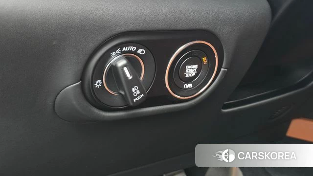 Maserati Levante id 4855957 из Кореи 24