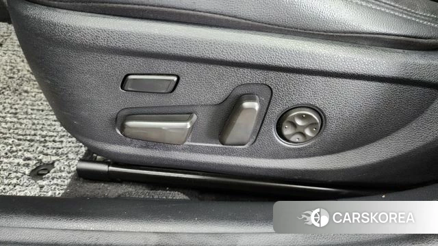 Hyundai The New Grandeur IG id 4573903 из Кореи 24