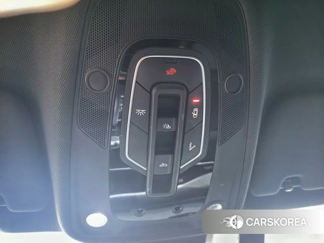 Audi A6L id 4314696 из Китая 24