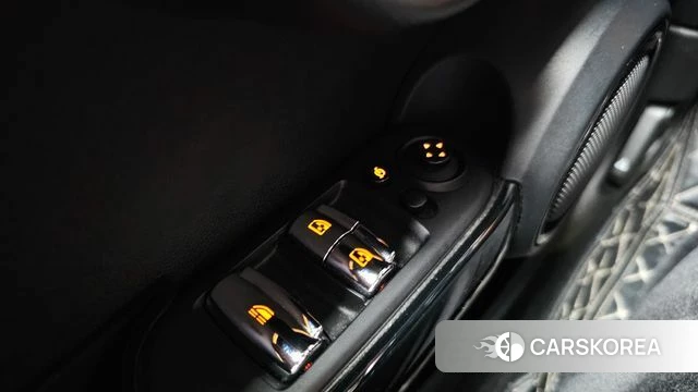 Mini Cooper S Convertible id 4707573 из Кореи 24