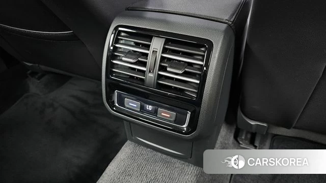 Volkswagen Passat GT (B8) id 4417423 из Кореи 24