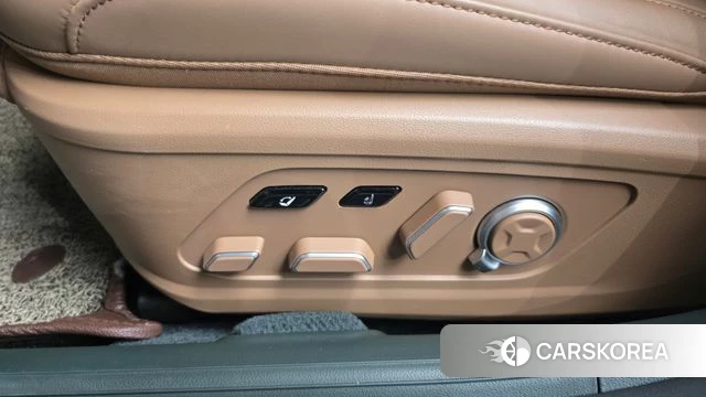 Hyundai Grandeur Hybrid (GN7) id 4681712 из Кореи 24