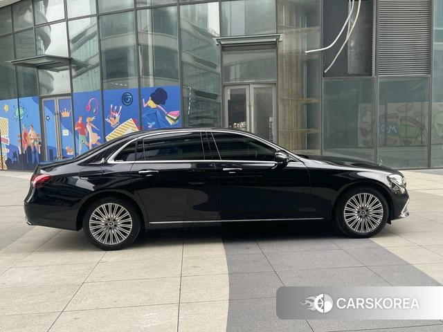Mercedes-Benz E-class id 4263522 из Китая 24