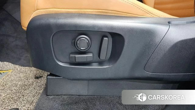 Land Rover Discovery 5 id 4785469 из Кореи 24