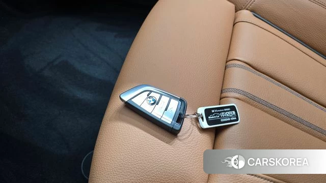 BMW 5 Series (G30) id 4488854 из Кореи 24