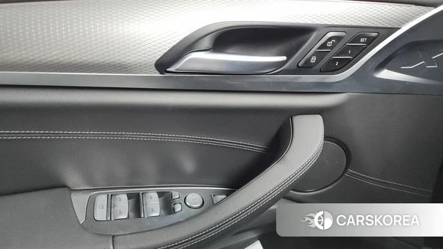 BMW X3 (G01) id 4187306 из Кореи 24
