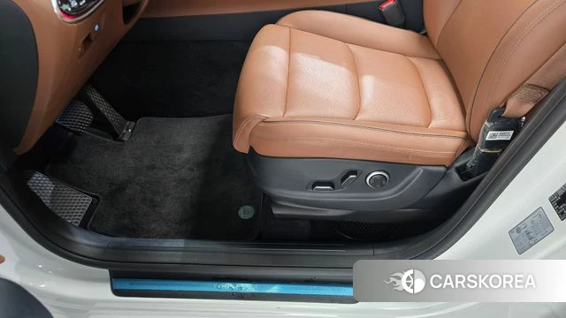 Genesis GV70 id 4893013 из Кореи 24