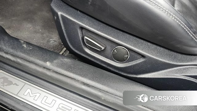 Ford Mustang id 4625908 из Кореи 24