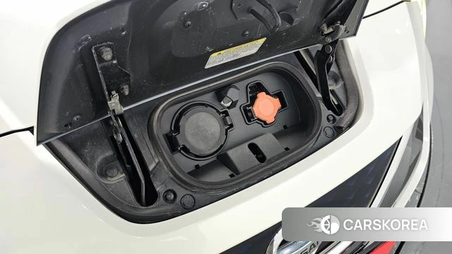 Nissan Leaf (ZE1) id 4836882 из Кореи 23