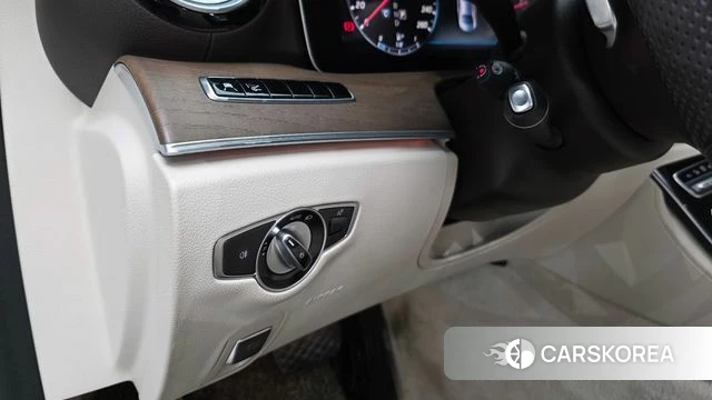 Mercedes-Benz E-Class W213 id 4850161 из Кореи 24