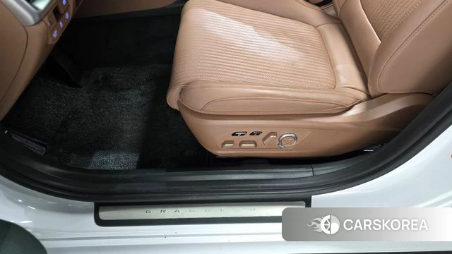 Hyundai Grandeur Hybrid (GN7) id 4871391 из Кореи 24