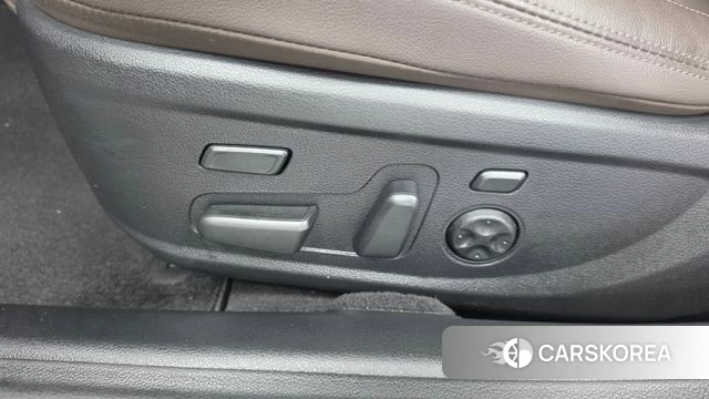 Hyundai The New Grandeur IG Hybrid id 4745770 из Кореи 24