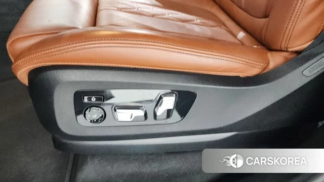 BMW X7 (G07) id 4475424 из Кореи 24