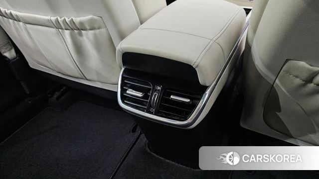 Hyundai The New Grandeur IG Hybrid id 4231692 из Кореи 24