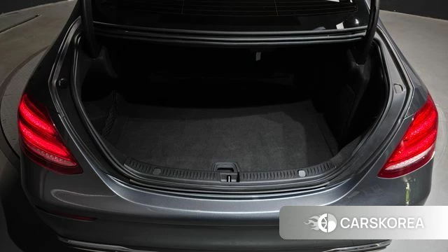 Mercedes-Benz E-Class W213 id 4647583 из Кореи 24