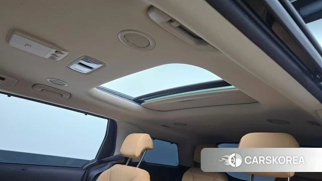 Kia Carnival 4th generation id 4232090 из Кореи 24