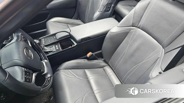 Lexus ES300h 7th generation id 4776231 из Кореи 24