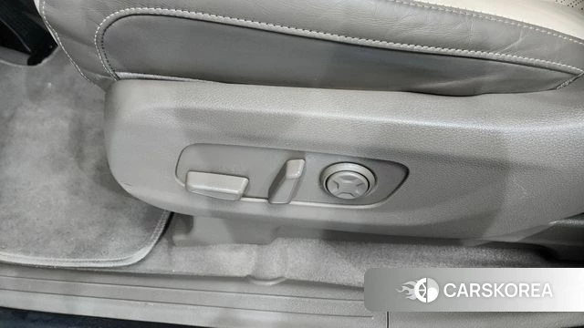Kia Carnival 4th generation id 4375904 из Кореи 24
