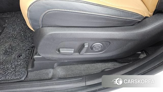 Kia Carnival 4th generation id 4423032 из Кореи 24