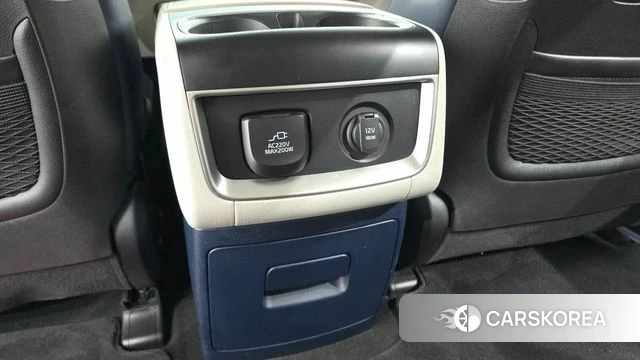 Kia The New Carnival 4th Generation id 4701006 из Кореи 24