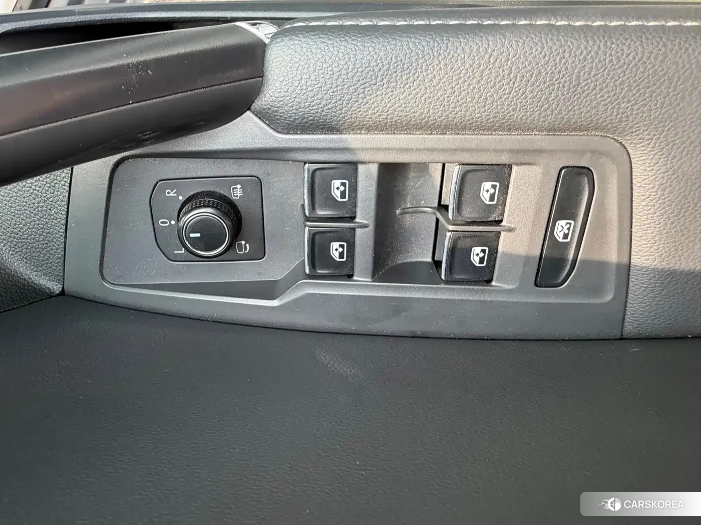 Volkswagen Tiguan L id 4607147 из Китая 25