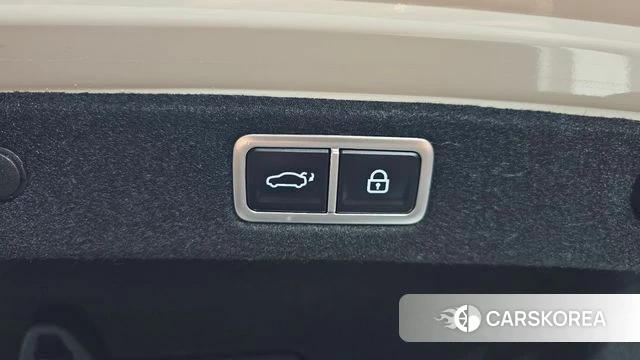 Hyundai Grandeur Hybrid (GN7) id 4230587 из Кореи 24