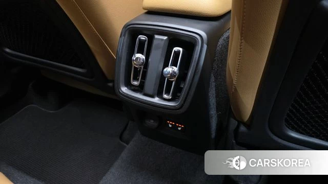 Volvo XC40 id 4856085 из Кореи 24