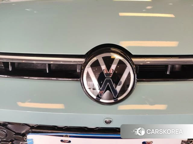 Volkswagen Passat id 4387638 из Китая 24
