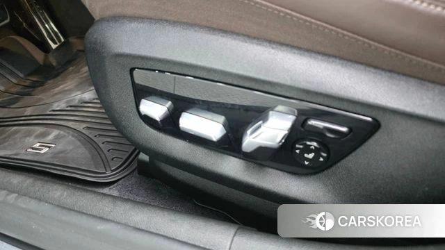 BMW 5 Series (G30) id 4416809 из Кореи 24