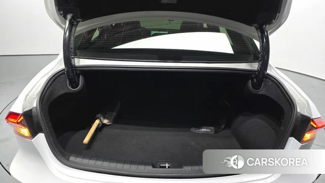 Hyundai The New Grandeur IG Hybrid id 4608556 из Кореи 24