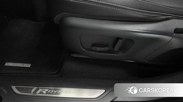 Land Rover Range Rover Velar id 4775871 из Кореи 24