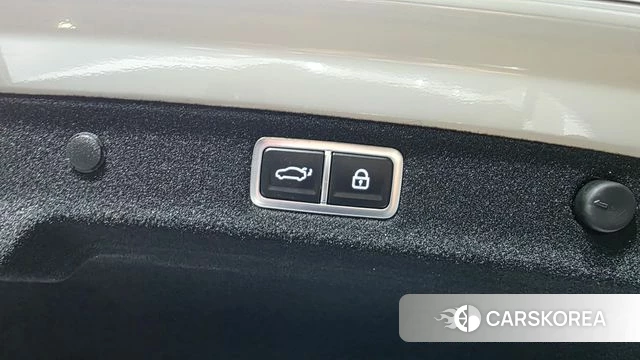 Hyundai Grandeur (GN7) id 4608274 из Кореи 24