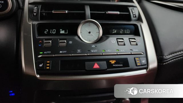Lexus NX300h id 4638000 из Кореи 24
