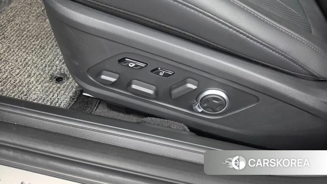 Hyundai Grandeur Hybrid (GN7) id 4700787 из Кореи 24
