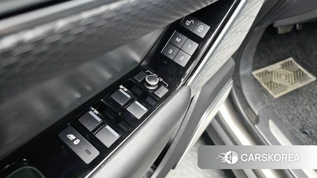 Land Rover Range Rover Velar id 4849765 из Кореи 24