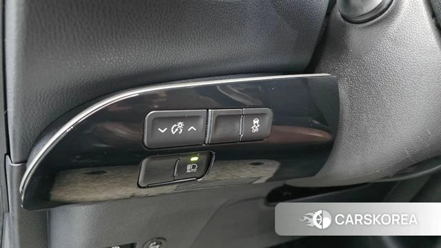 Toyota Prius 4th Generation id 4793419 из Кореи 24