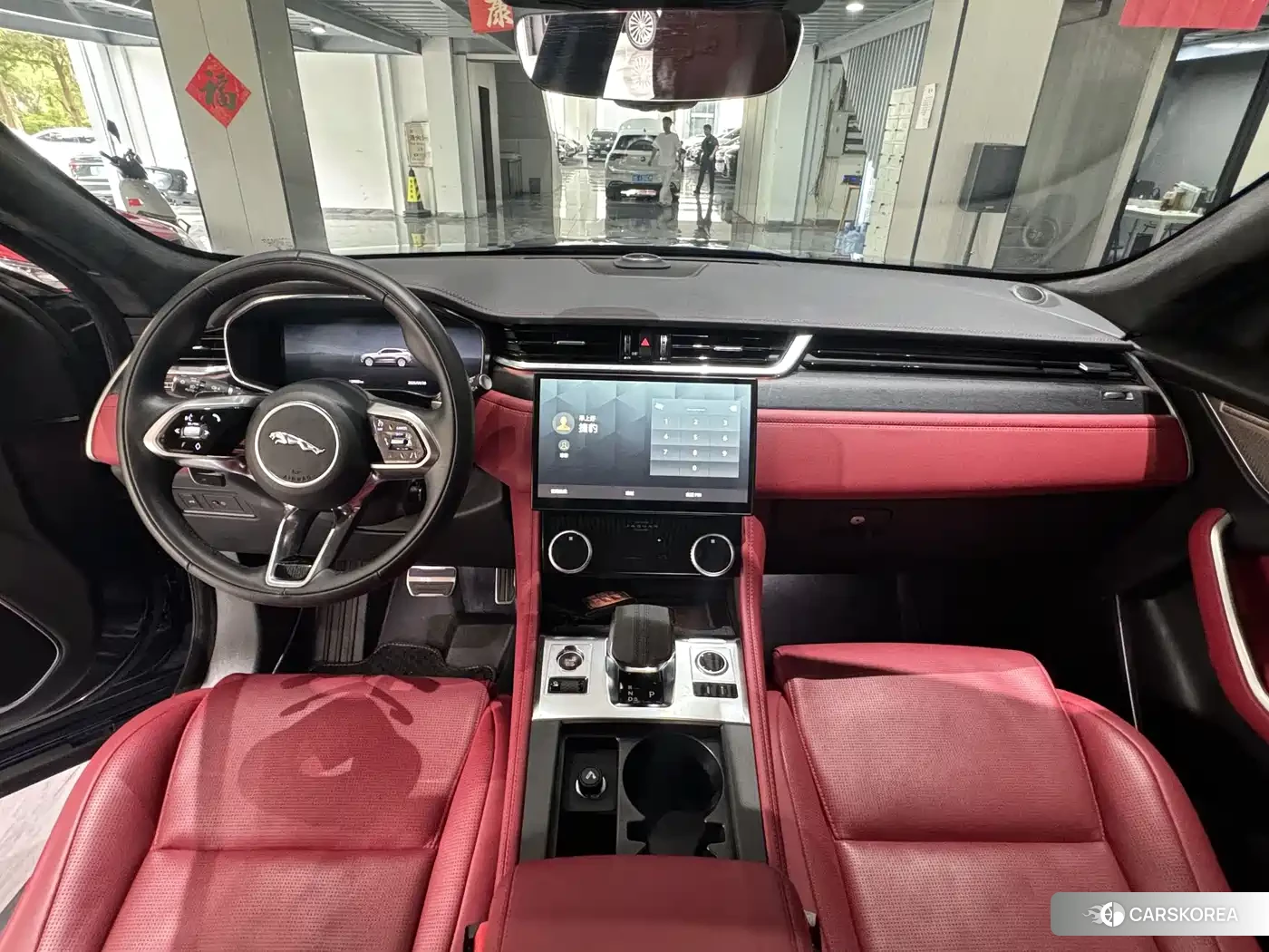 Jaguar F-PACE id 4546255 из Китая 24