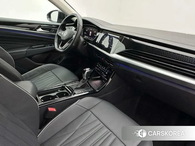 Volkswagen Passat id 3957768 из Китая 24
