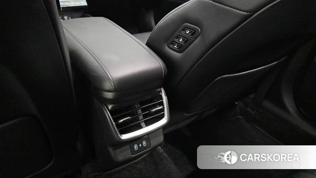 Hyundai Grandeur (GN7) id 4618406 из Кореи 24