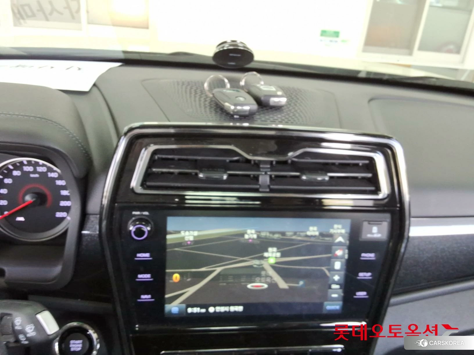 SsangYong Tivoli id 4289656 из Кореи 24