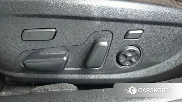 Hyundai The New Grandeur IG id 4382399 из Кореи 24
