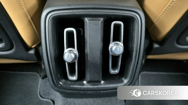 Volvo XC40 id 4188237 из Кореи 24