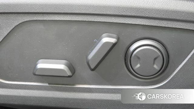 Hyundai Grandeur Hybrid (GN7) id 4618459 из Кореи 24