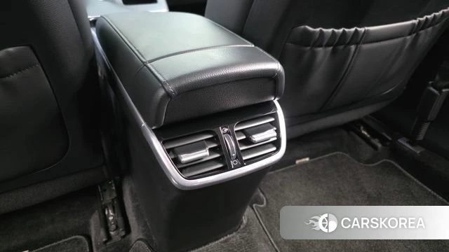 Hyundai The New Grandeur IG Hybrid id 4349823 из Кореи 24