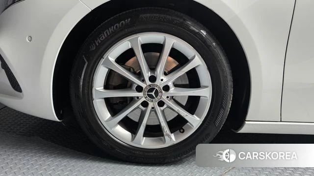 Mercedes-Benz A-Class W177 id 4769946 из Кореи 24