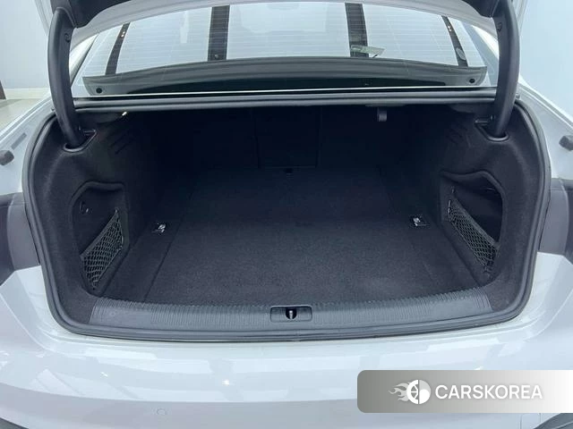 Audi A4L id 4236344 из Китая 24