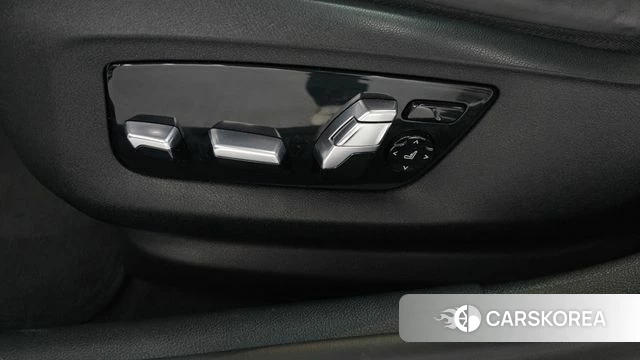 BMW 5 Series (G30) id 4283804 из Кореи 24