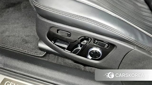 Genesis G90 id 4294464 из Кореи 24