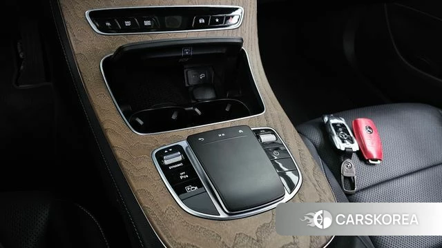Mercedes-Benz E-Class W213 id 4309858 из Кореи 24